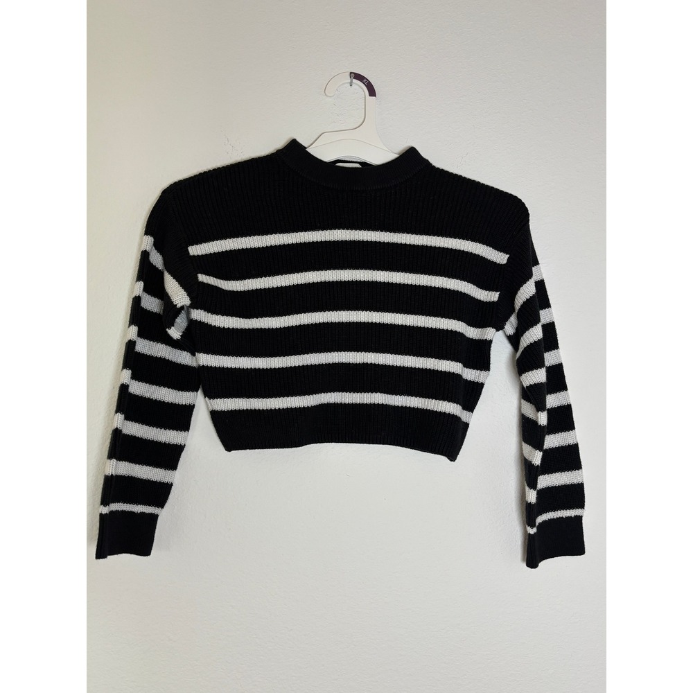 HM Girls Black White Striped Cropped Knit Sweater Size 8-10 Long Sleeve Pullover